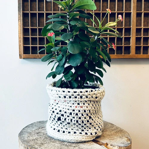 Sustainable Basket | 7 Inch | White + Black